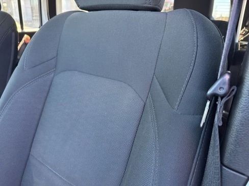 Used 2019 Jeep Wrangler Unlimited Sport AWD/4WD image 10