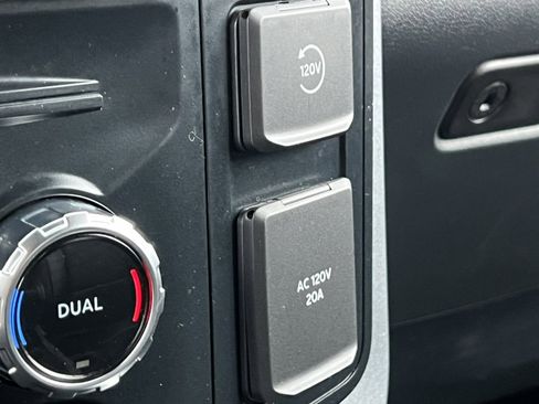 Used 2023 Ford F150 Lariat w/ Equipment Group 502A High image 31