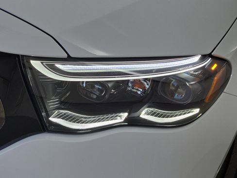 New 2026 Mercedes-Benz E 53 AMG 4MATIC Sedan image 32