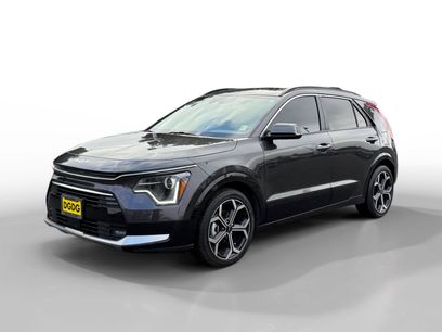 Used 2023 Kia Niro EX Touring