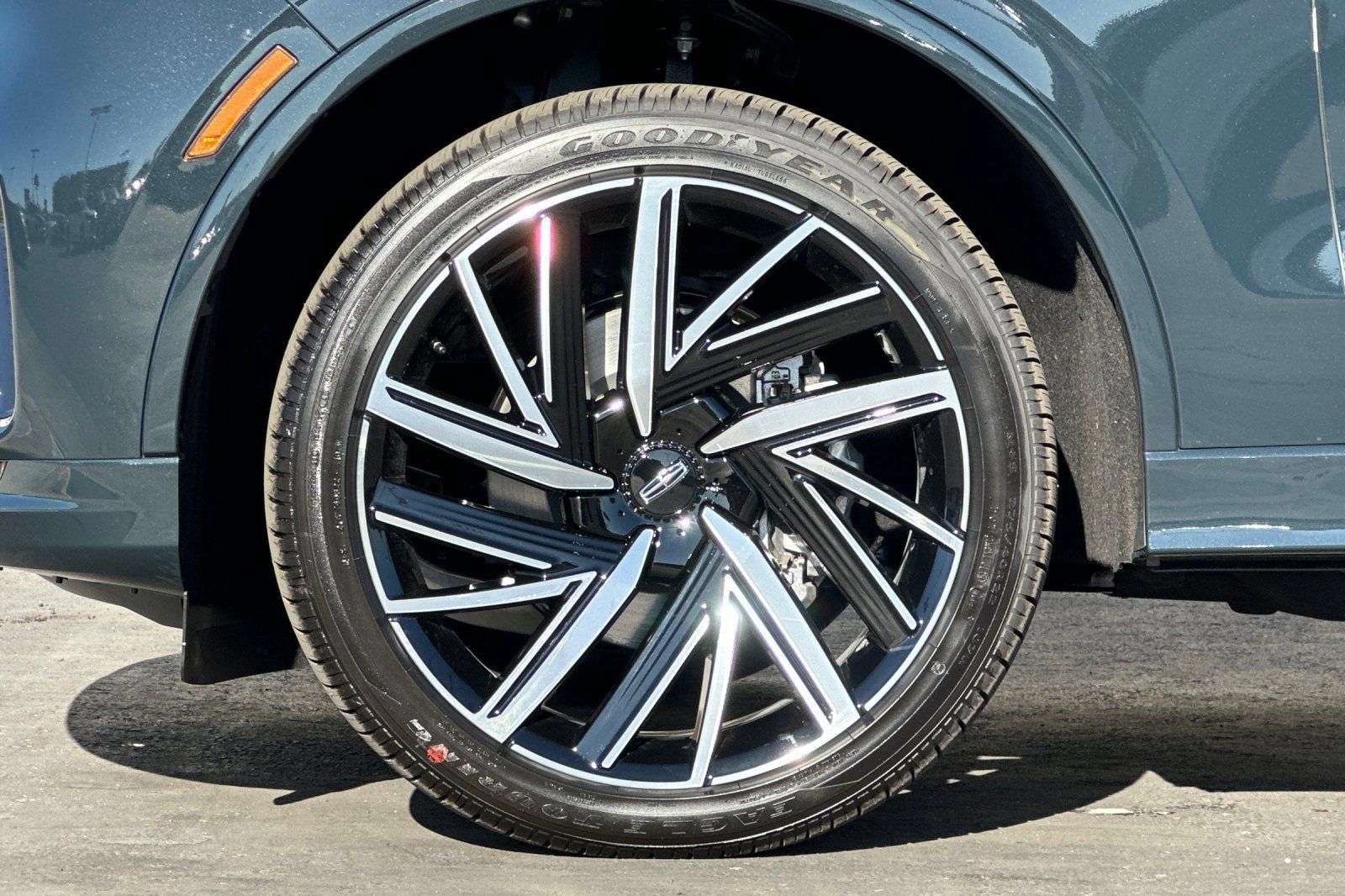 New 2026 Lincoln Aviator Black Label AWD/4WD image 26