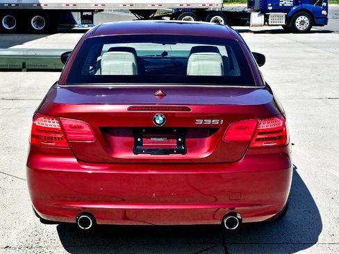 Used 2011 BMW 335i Convertible image 15