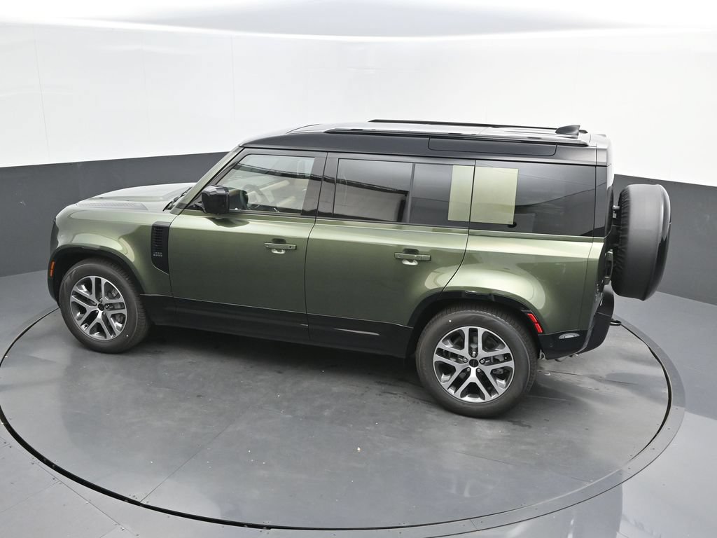 New 2026 Land Rover Defender 110 X-Dynamic SE AWD/4WD image 34