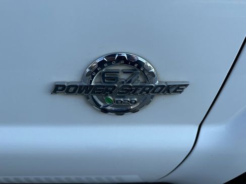 Used 2011 Ford F350 Lariat w/ Lariat Ultimate Pkg image 33