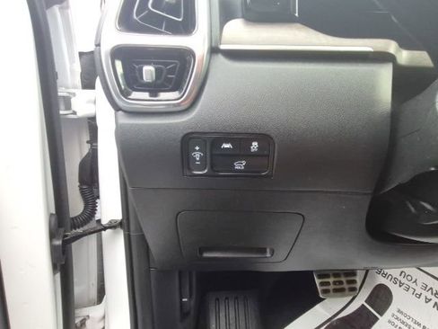 Used 2022 Kia Sorento SX Prestige w/ Rust Color Package image 10