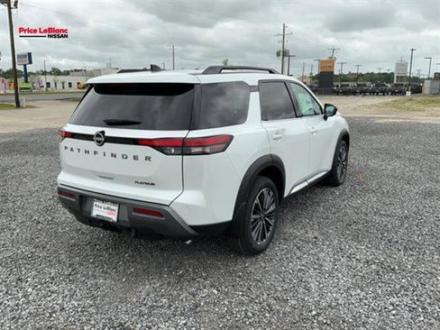 New 2026 Nissan Pathfinder Platinum w/ Cargo Package FWD image 4
