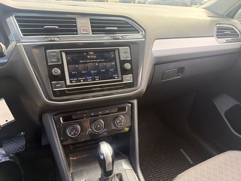 Used 2021 Volkswagen Tiguan S FWD image 16