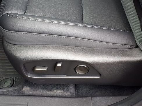 New 2026 Chevrolet Equinox LT w/ Convenience Package II image 5