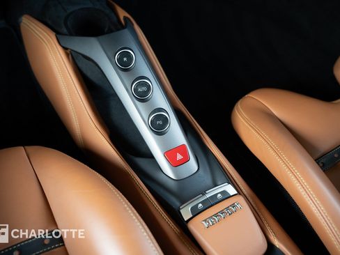 Used 2016 Ferrari 488 GTB RWD image 31