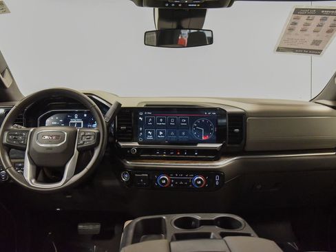 Used 2023 GMC Sierra 1500 SLE AWD/4WD image 32
