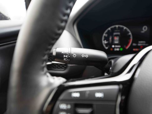 Used 2024 Honda HR-V EX-L image 13