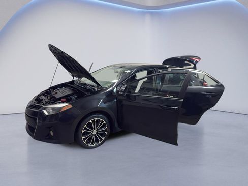 Used 2015 Toyota Corolla S FWD image 11