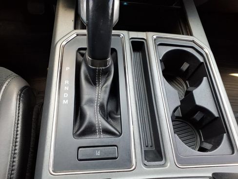 Used 2019 Ford F150 Raptor w/ Equipment Group 802A Luxury AWD/4WD image 30