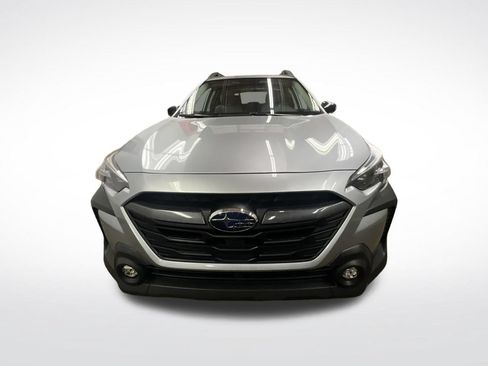 Used 2025 Subaru Outback Premium AWD/4WD image 8