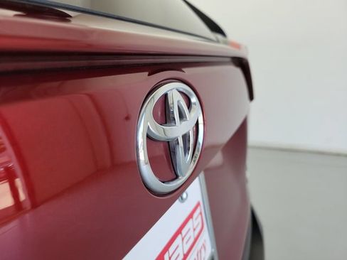 Used 2025 Toyota RAV4 LE AWD/4WD image 10