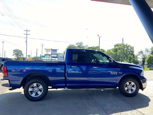 Used 2017 RAM 1500 Classic SLT image 4