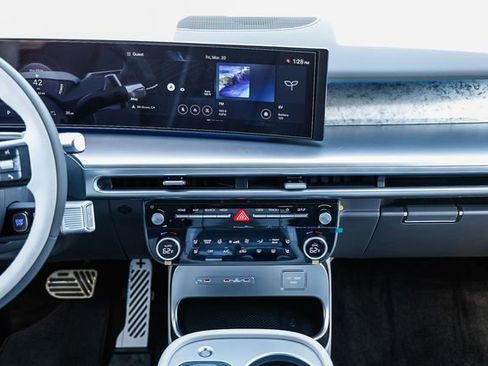 New 2026 Hyundai Ioniq 9 Calligraphy AWD/4WD image 13