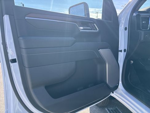 New 2026 GMC Sierra 3500 Denali w/ Denali Reserve Package image 11