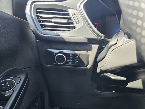 Certified 2025 Ford Escape ST-Line image 21