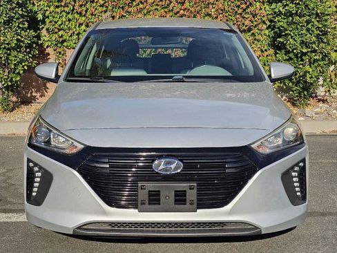 Used 2017 Hyundai Ioniq SEL FWD image 2