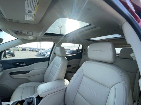 Used 2021 GMC Acadia Denali w/ Denali Technology Package image 20