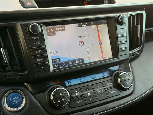 Used 2016 Toyota RAV4 Limited image 19