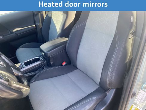 Used 2022 Toyota Tacoma TRD Off-Road image 13