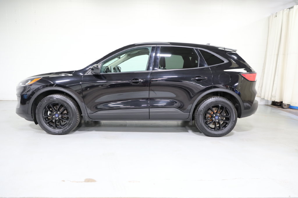 Used 2020 Ford Escape SE Sport AWD/4WD image 3