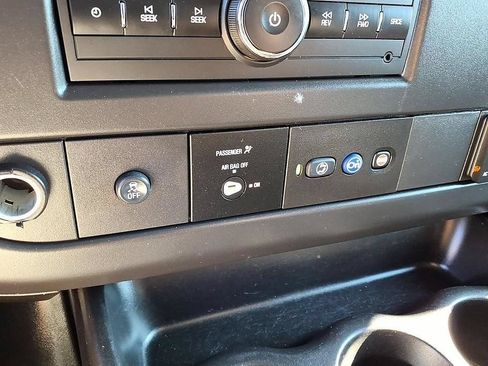 Used 2024 Chevrolet Express 3500 LS RWD image 27