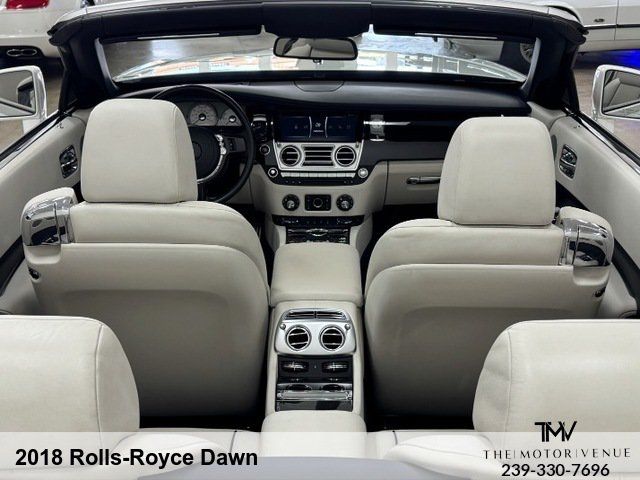 Used 2018 Rolls-Royce Dawn RWD image 27