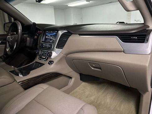 Certified 2017 GMC Yukon SLT w/ Premium Edition AWD/4WD image 30