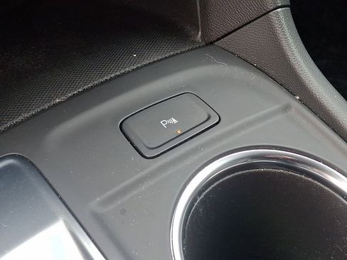 Used 2024 Chevrolet Equinox LT w/ LPO, Floor Liner Package image 23