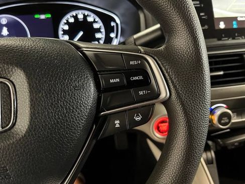 Used 2018 Honda Accord LX image 27