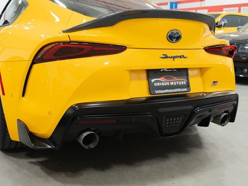 Used 2020 Toyota Supra Premium image 9