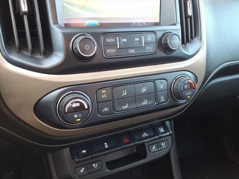 Used 2018 GMC Canyon Denali image 16