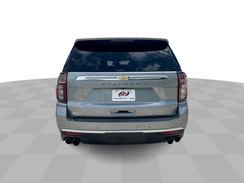 Used 2023 Chevrolet Suburban Premier RWD image 8