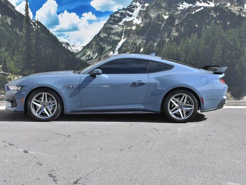 Used 2024 Ford Mustang GT Premium image 7