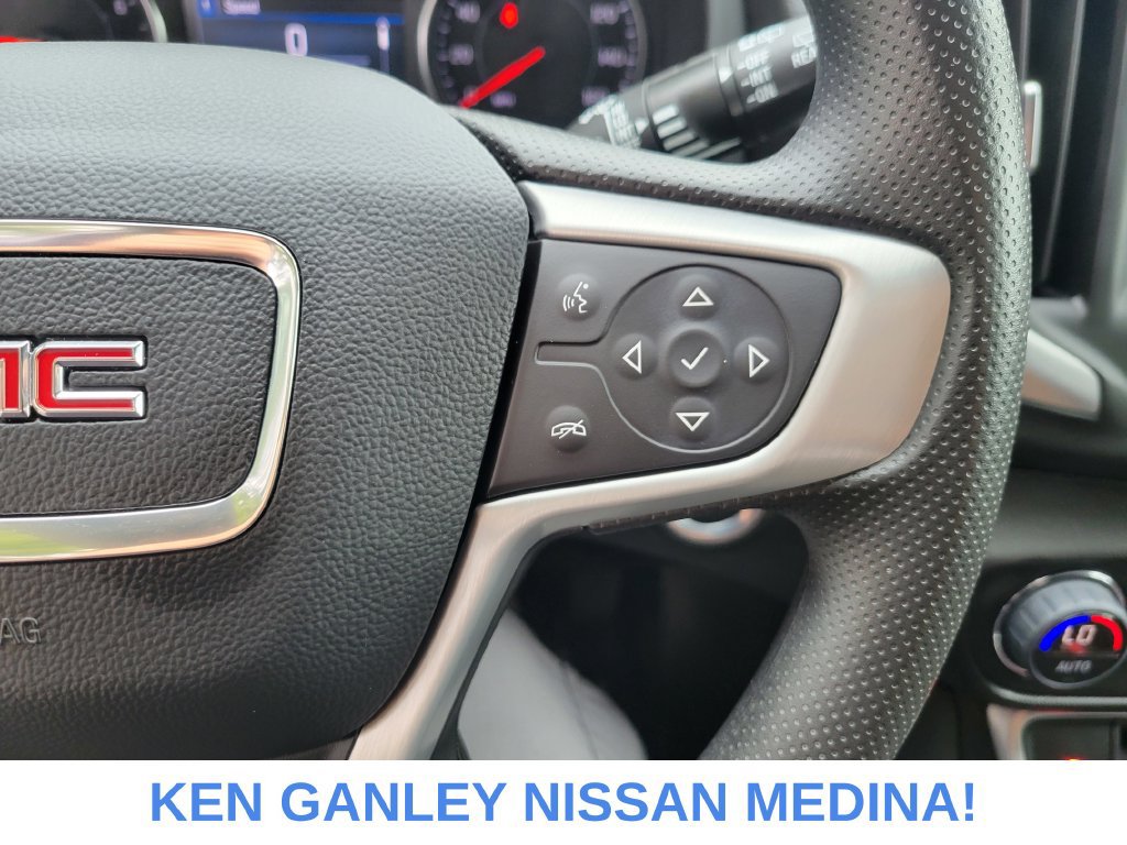 Used 2024 GMC Terrain SLE w/ Driver Convenience Package AWD/4WD image 32