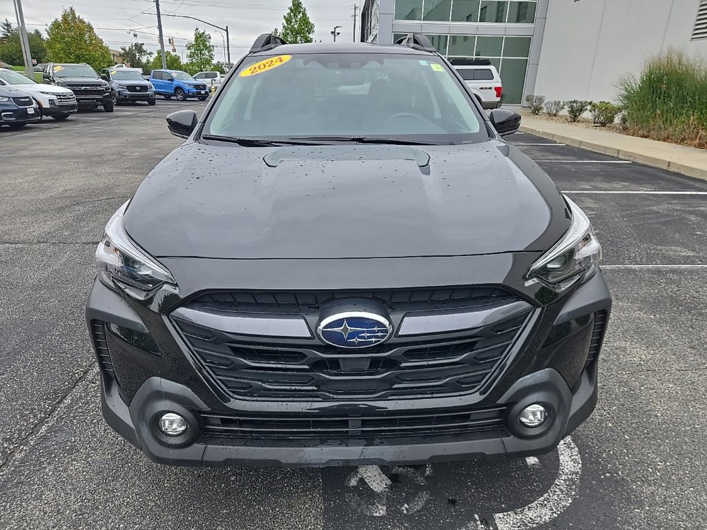Used 2024 Subaru Outback Premium AWD/4WD image 3