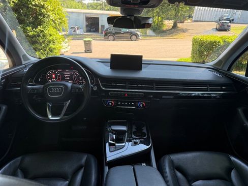 Used 2019 Audi Q7 3.0T Premium Plus w/ Premium Plus Package AWD/4WD image 13
