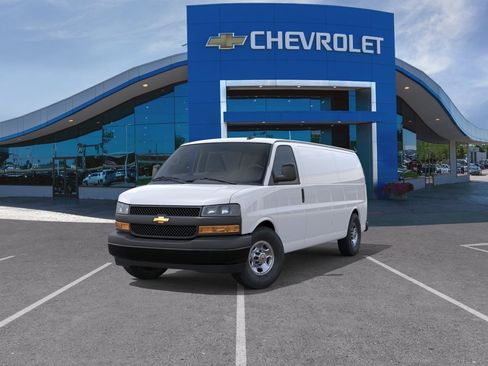 New 2026 Chevrolet Express 2500 Extended w/ Driver Convenience Package image 32