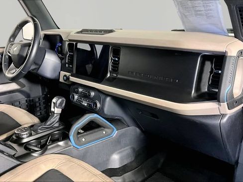 Used 2022 Ford Bronco Wildtrak AWD/4WD image 25