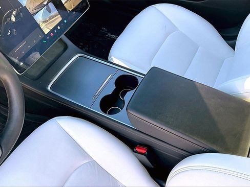 Used 2021 Tesla Model 3 Long Range image 14