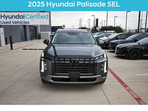 Certified 2025 Hyundai Palisade SEL AWD/4WD image 3