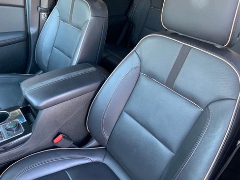 Used 2020 Chevrolet Blazer Premier AWD/4WD image 15