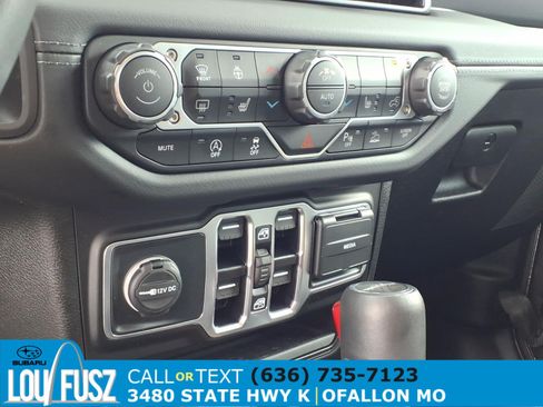 Used 2025 Jeep Gladiator Sport w/ Premium Package AWD/4WD image 14