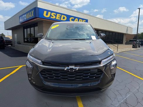 Used 2024 Chevrolet Trax RS w/ Driver Confidence Package FWD image 3