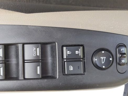 Used 2014 Honda CR-V EX image 16