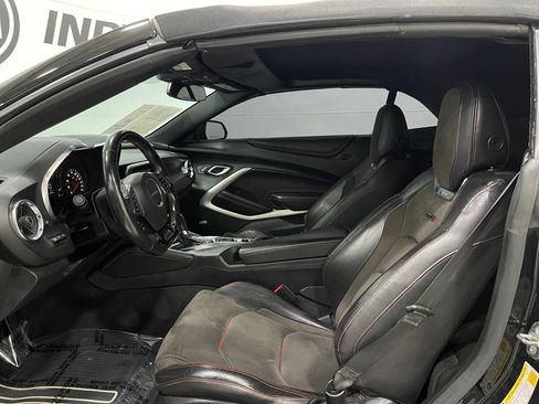 Used 2018 Chevrolet Camaro SS RWD image 11