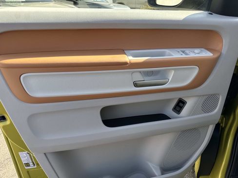 New 2025 Volkswagen ID. Buzz 1st Edition image 13